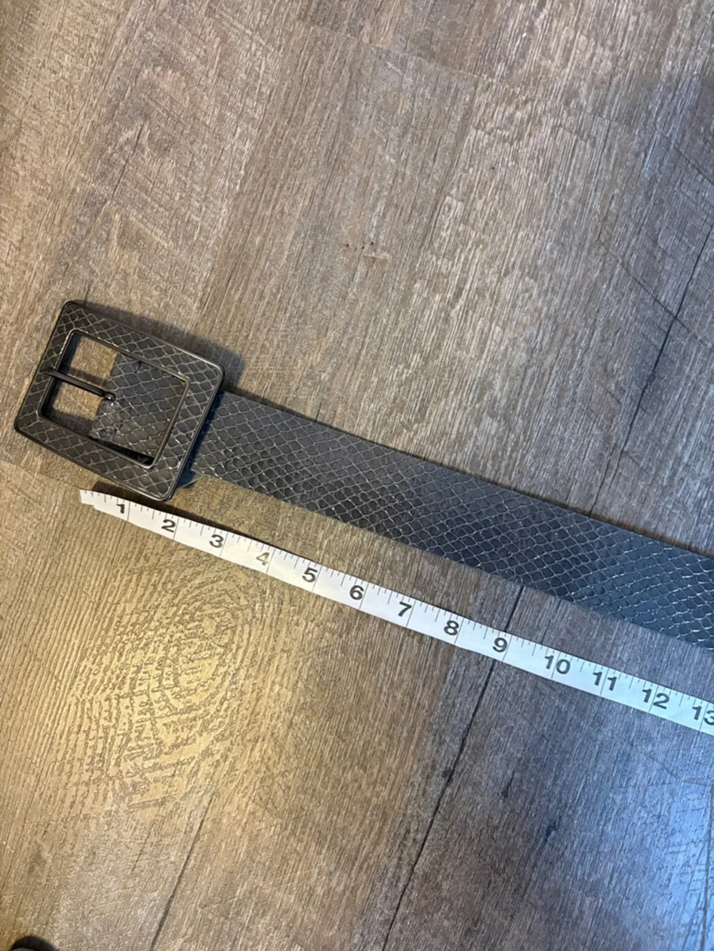 Banana Republic Genuine Leather Gray Snakeskin Reptile Look Belt size S